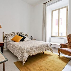 Appartement à 3 Chambres à Coucher