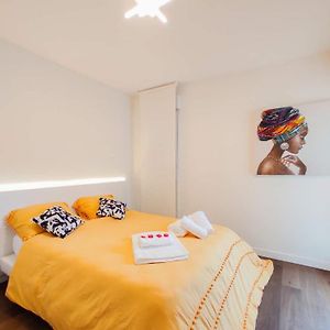 Appartement à 2 Chambres à Coucher
