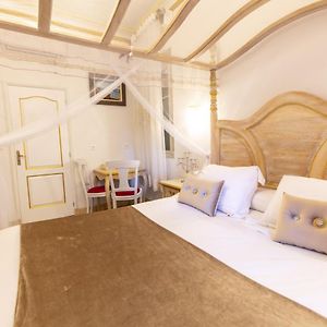 Private Bathroom King Room