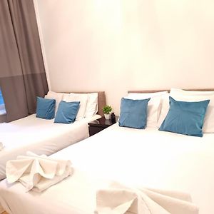 F6-Comfy Ground Flr Studio Fits 4- Near Paddington