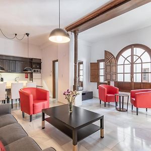 Appartement à 2 Chambres à Coucher