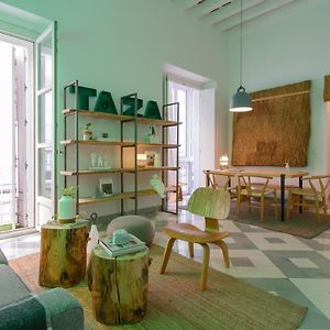 The Queen'S Designer Apartment By Cadiz4Rentals