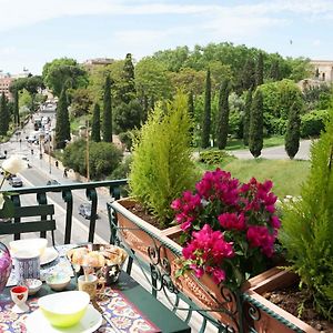 Rental In Rome Colosseo View Luxury