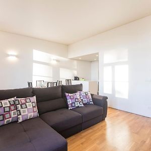 Modern 2Br Duplex Downtown By Art District By Lovelystay