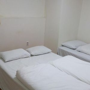 Chambre Triple de Base
