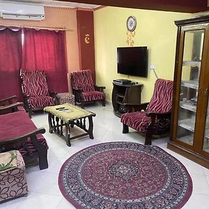Appartement à 2 Chambres à Coucher