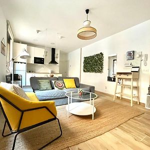 Trauko Flat Parking 12 Euros X Day Ebi01313