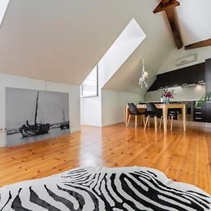 Appartement à 2 Chambres à Coucher