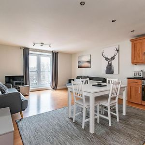 Amazing Apartments - Cables Wynd Near The Shore - Free Parking