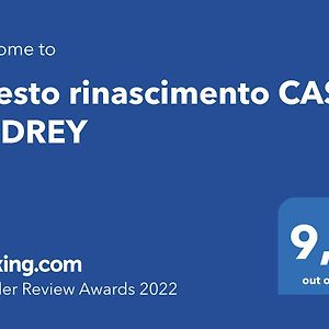Questo Rinascimento Casa Audrey