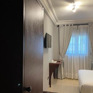 Chambre Standarde Lit Queen-Size