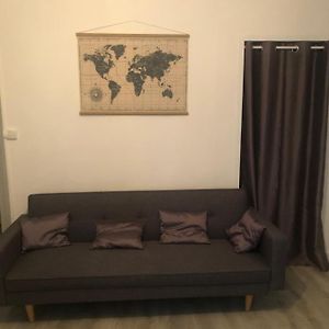Appartement à 2 Chambres à Coucher