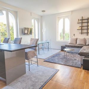 Appartement à 2 Chambres à Coucher