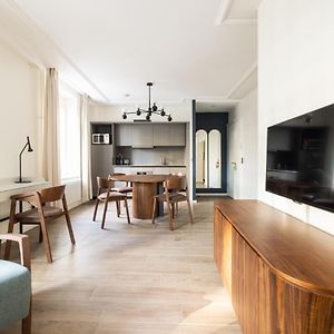 Appartement à 2 Chambres à Coucher