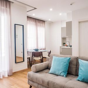 Appartement à 2 Chambres à Coucher