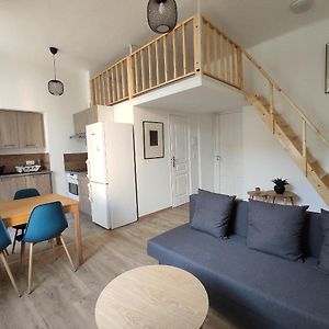 Appartement à 2 Chambres à Coucher