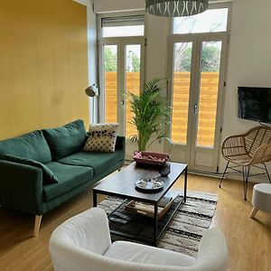 Appartement à 3 Chambres à Coucher