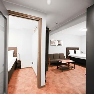 Appartement à 2 Chambres à Coucher