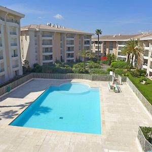Location Port Frejus, Bord De Mer