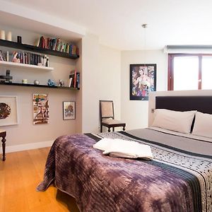 Piso moderno, céntrico y con garaje gratis