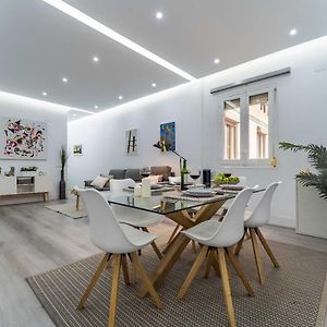 HomeAbroad Apartments - Deluxe Madrid Center