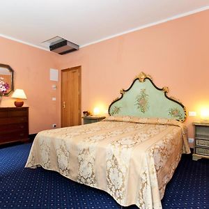 Chambre Standarde Lit King-Size