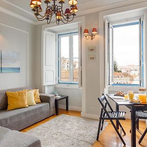 Appartement à 2 Chambres à Coucher