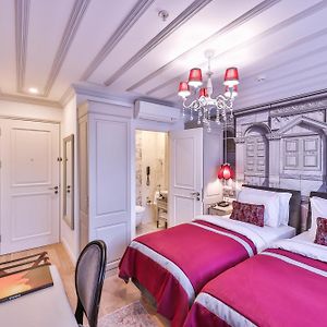 9 Doors Hotel (Adults Only)