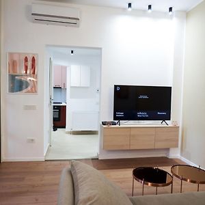 Glamorous Design Apartament In Calea Victoriei