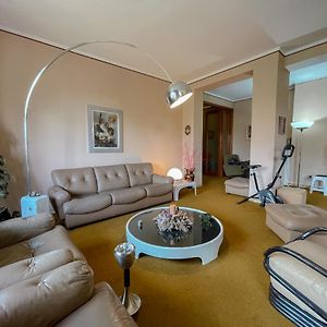 Appartement à 3 Chambres à Coucher