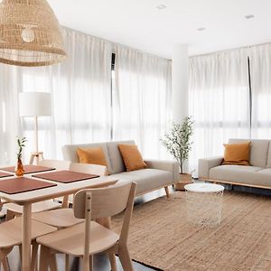 Appartement à 3 Chambres à Coucher