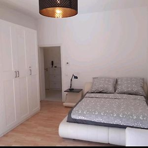 Perfect Apartment To Visit The Fair Or City