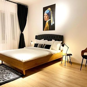 Old Town Superior Apartment By Mrg