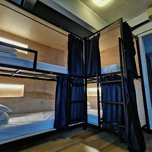 Dormitory Room Mixed