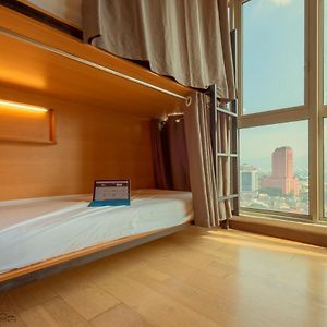 Dormitory Room Mixed