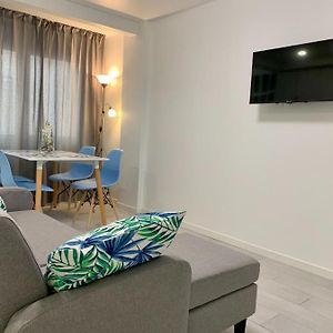 Appartement à 3 Chambres à Coucher