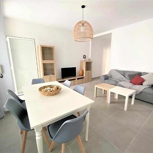 Appartement à 3 Chambres à Coucher