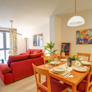Appartement à 3 Chambres à Coucher
