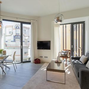 Appartement à 2 Chambres à Coucher