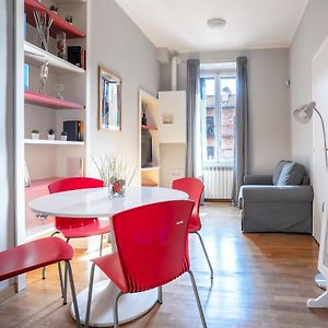 Navigli-Duomo Apartment With Netflix+Wifi
