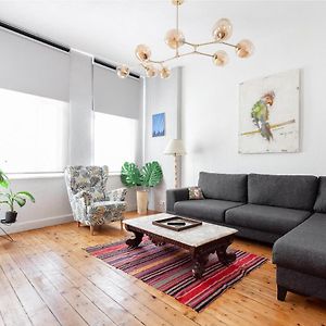 Appartement à 3 Chambres à Coucher