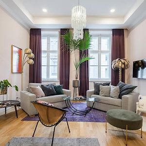 Bpr Adagio Design Home With A/C