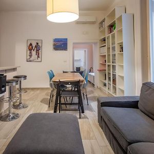 Appartement à 3 Chambres à Coucher