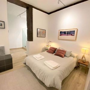 Opera-Suites Luxury La Boheme, In The Very Center Of Madrid.