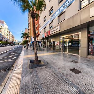 Holidays2Malaga Salitre Cerca Estacion Ave & Fibra Wifi