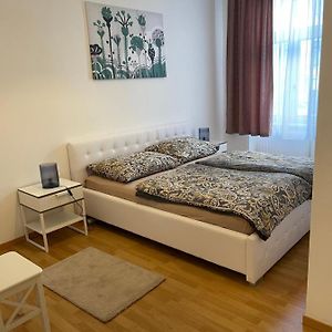 Appartement à 2 Chambres à Coucher
