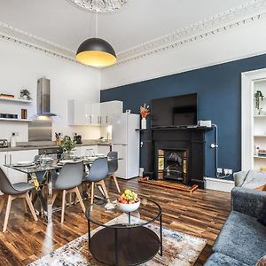 Stylish 4 bedroom, city centre maisonette