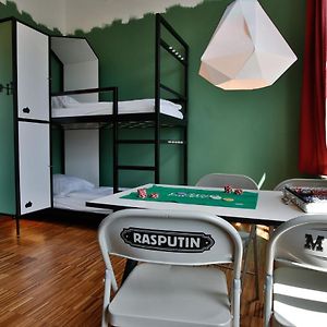 Dormitory Room Mixed
