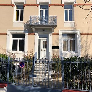Appartement à 2 Chambres à Coucher
