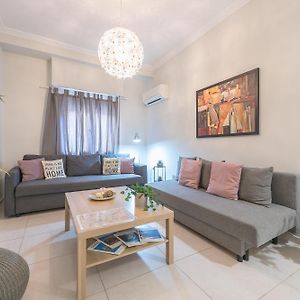 Erythros Boutique Suite By Cloudkeys